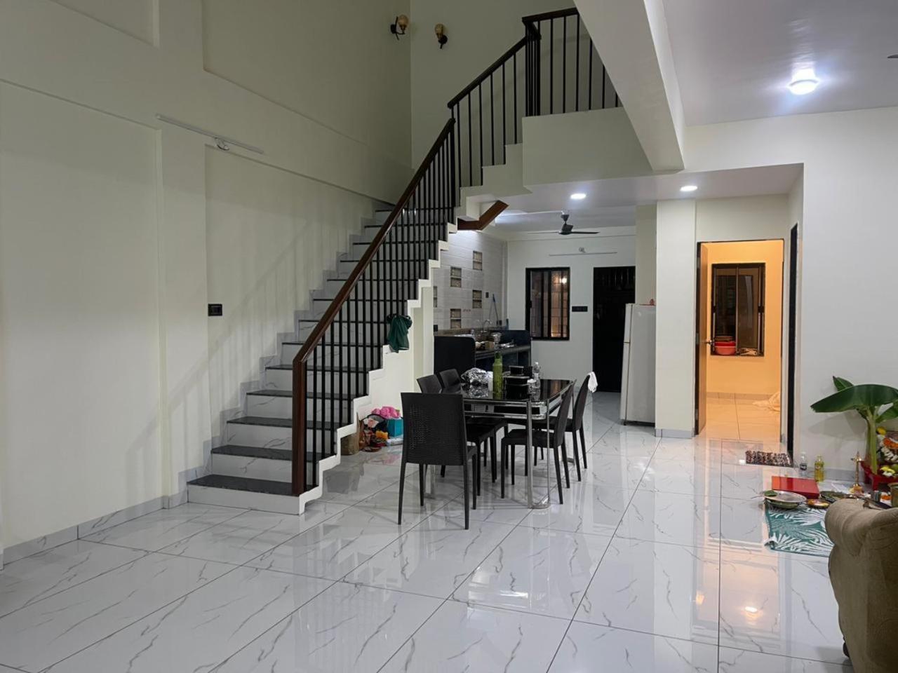 Mannat Villa With Swimming Pool And Garden 罗纳瓦拉 外观 照片