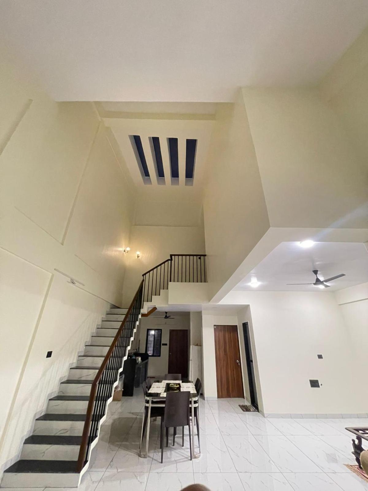 Mannat Villa With Swimming Pool And Garden 罗纳瓦拉 外观 照片